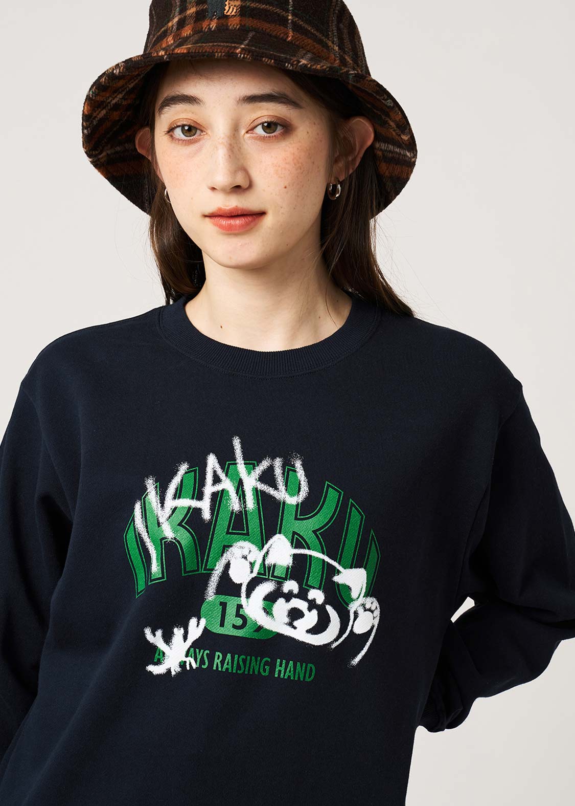 Ikaku Spray Art A | Fleece Sweatshirt - Image 6