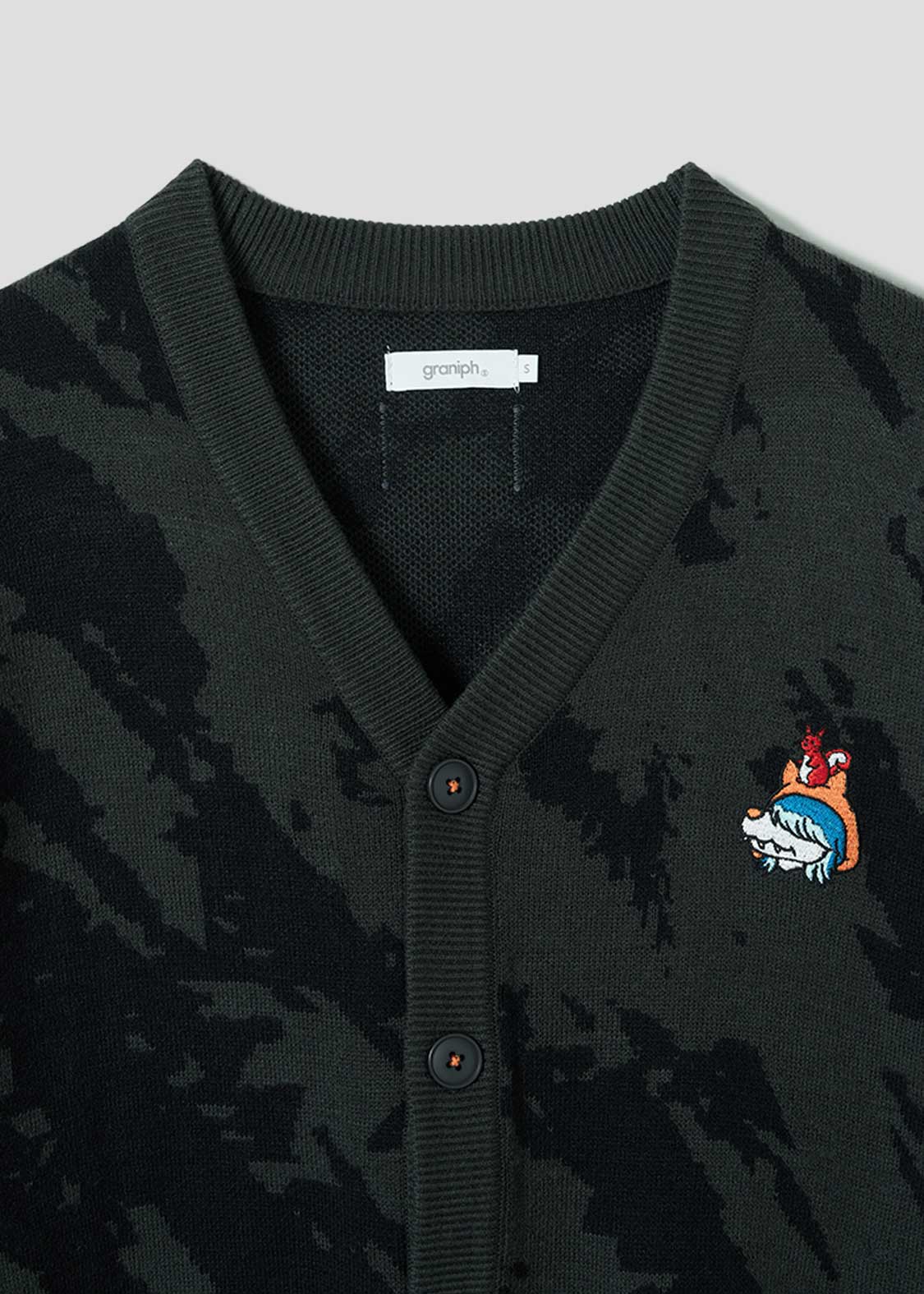 Shonen Wolf | Jacquard V-Neck Knit Cardigan - Image 3