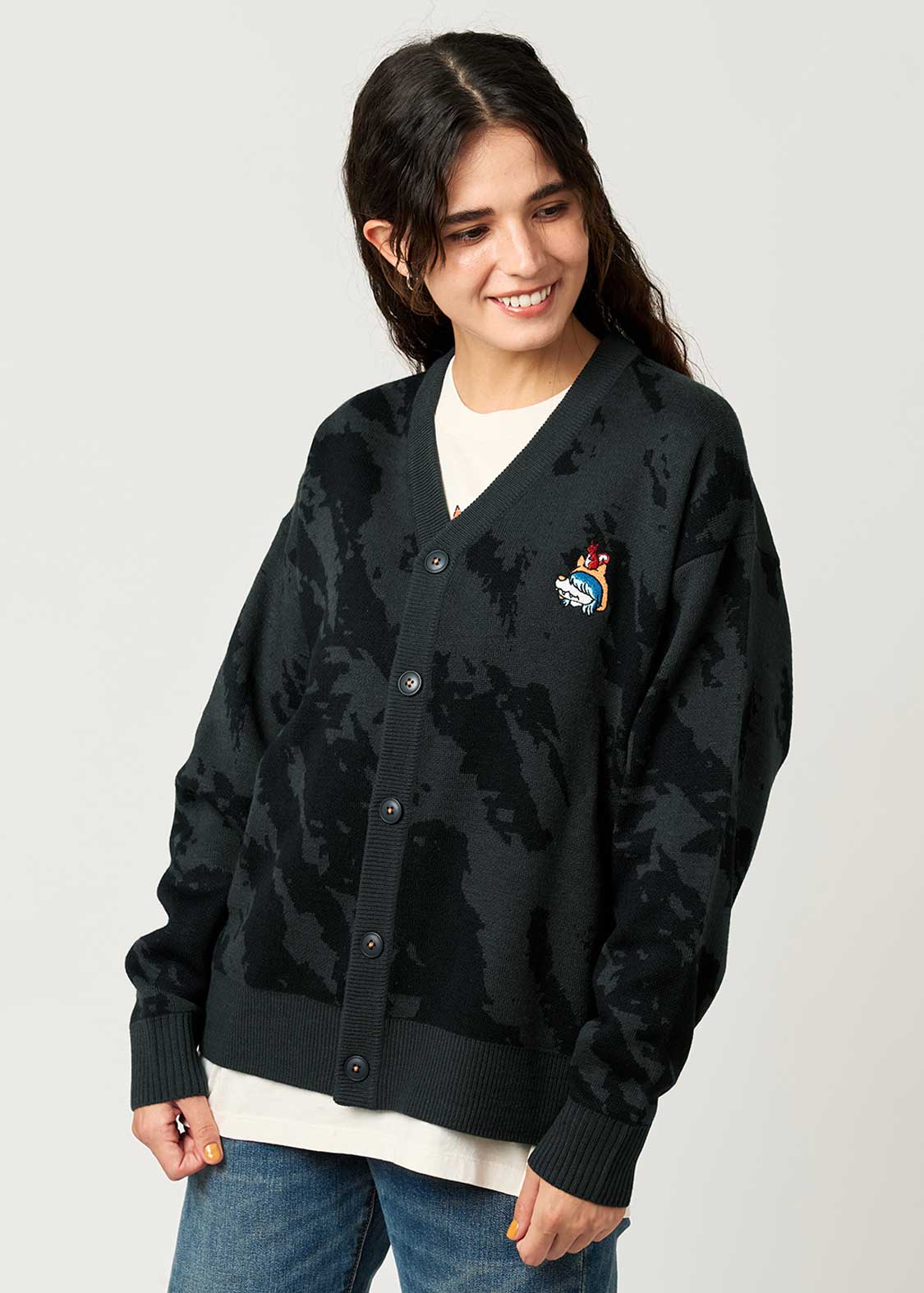 Shonen Wolf | Jacquard V-Neck Knit Cardigan - Image 9