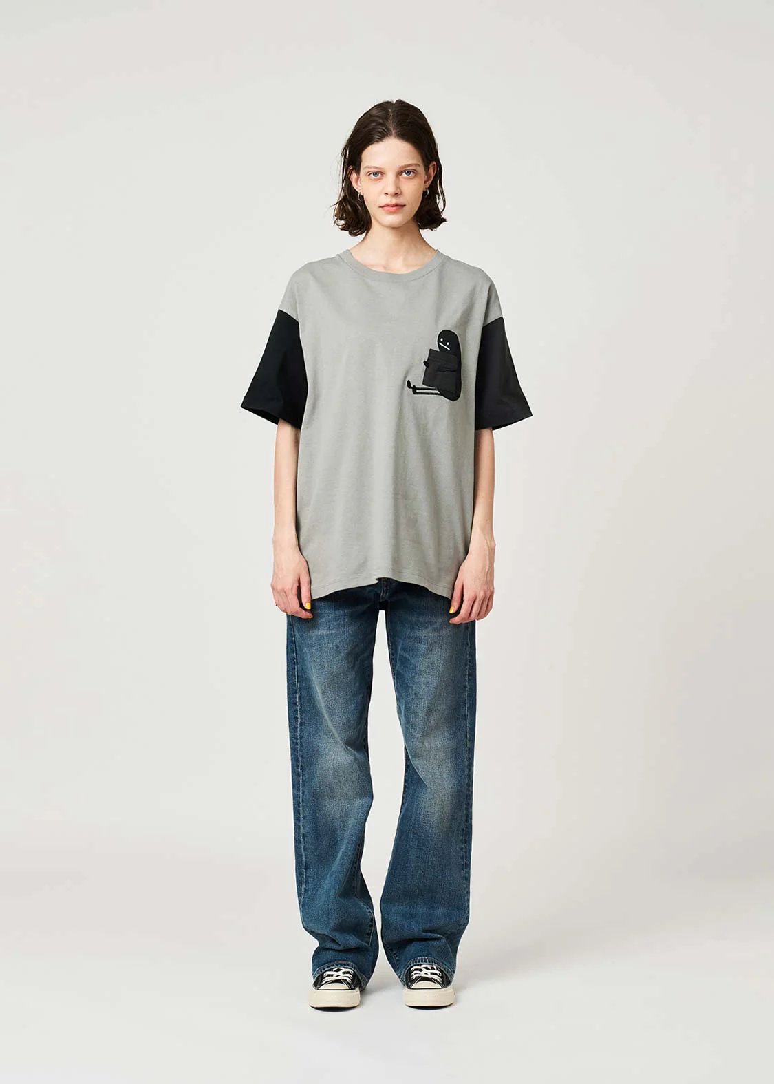 Beautiful Shadow | Hug Pocket Big T-Shirt - Image 10