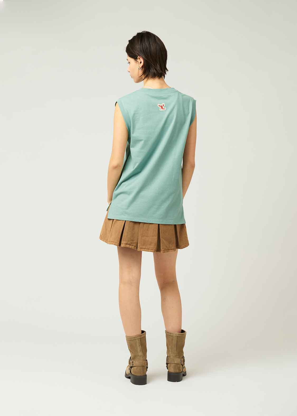 Sleeveless  T-shirt (Ikaku a-boo) - Image 2