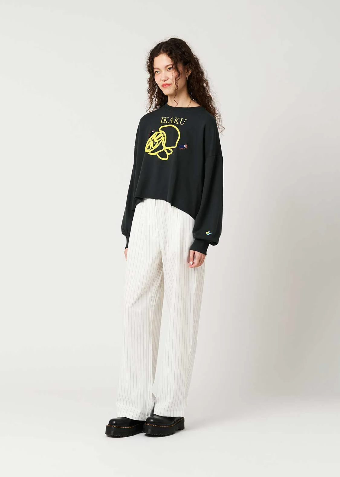 Ikaku Supai | Cropped Fleece Sweatshirt - Image 8