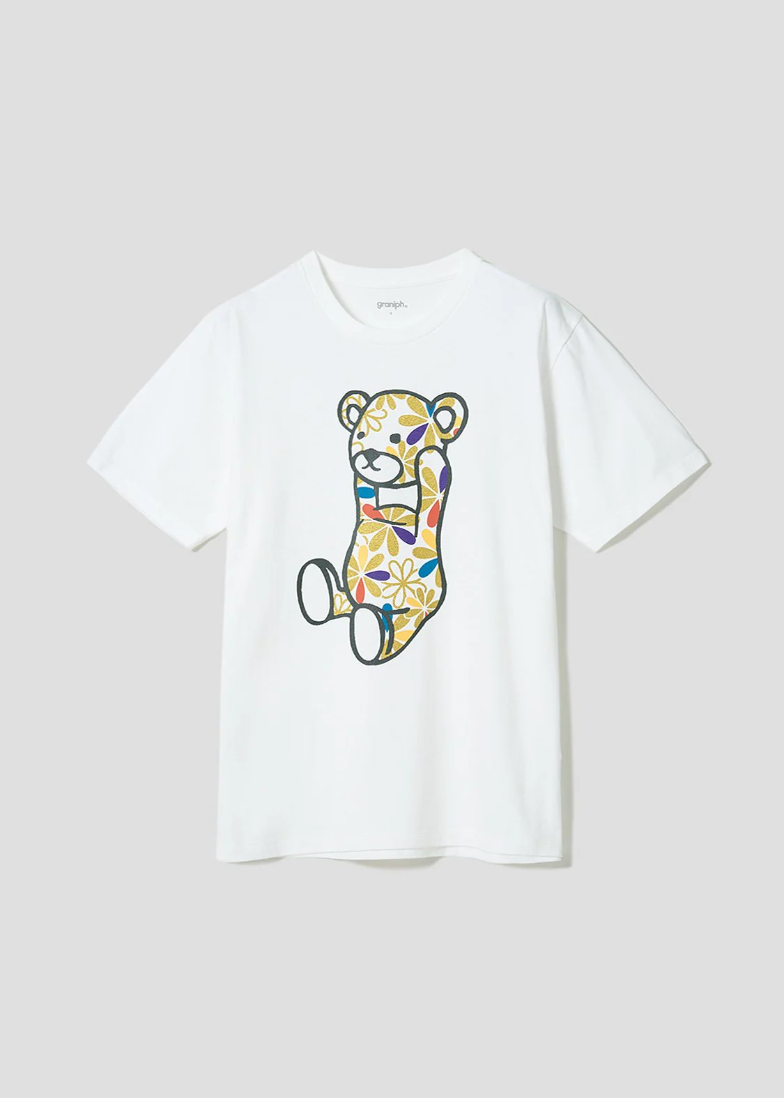 Chrysanthemum Flower Control Bear | T-Shirt
