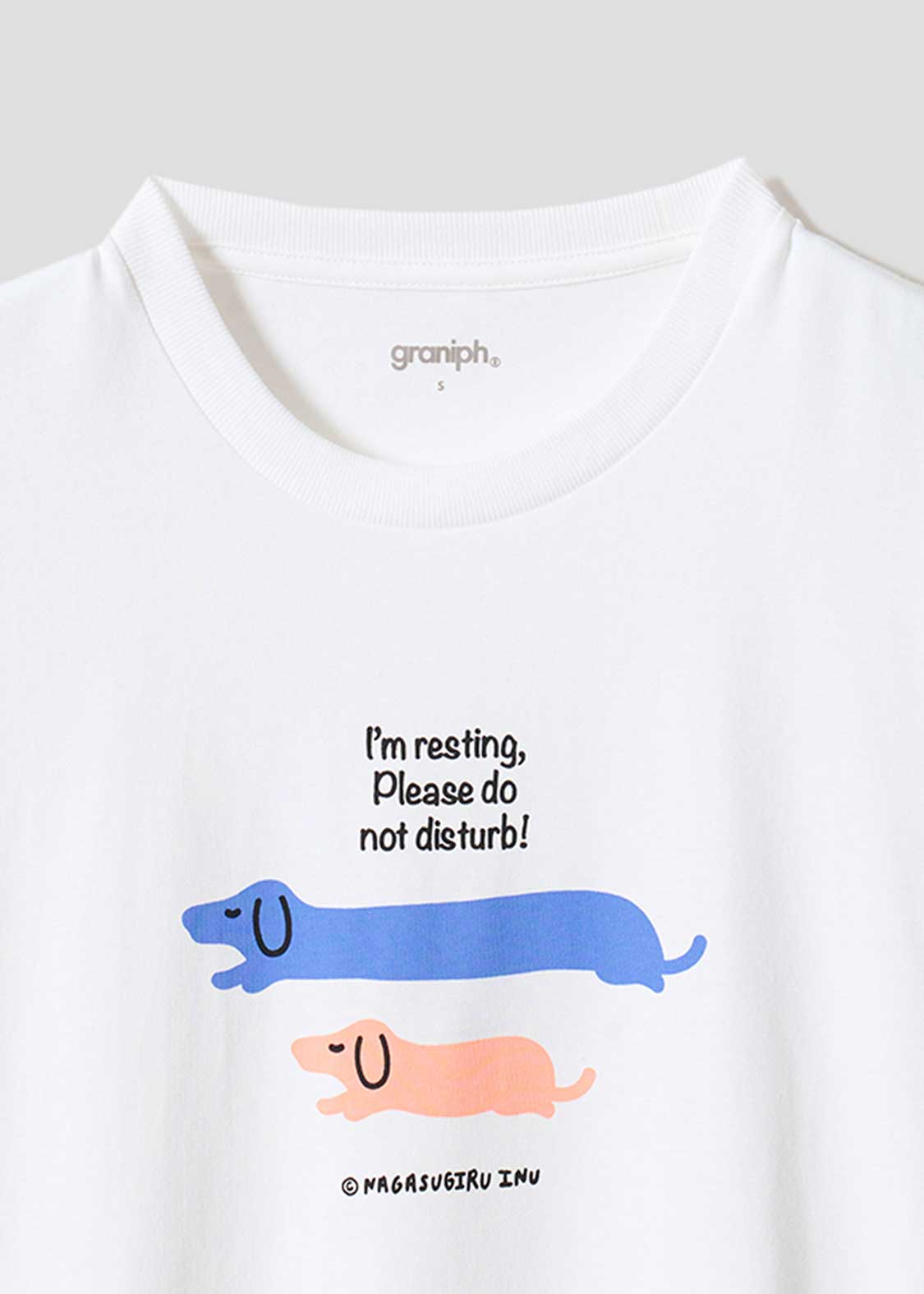 Nagasugiru Inu Sleeping | T-Shirt - Image 3