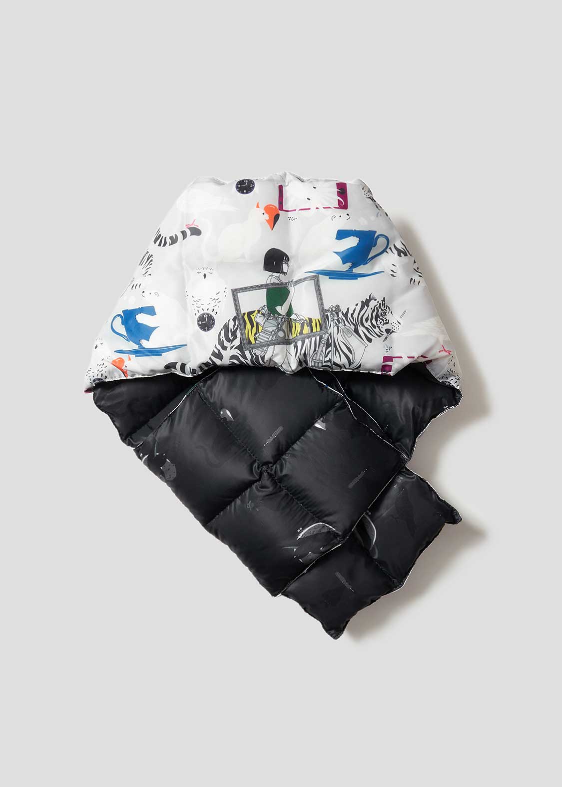 Yusuke Nakamura Down Muffler (Yusuke Nakamura_graniph pattern) - Image 3