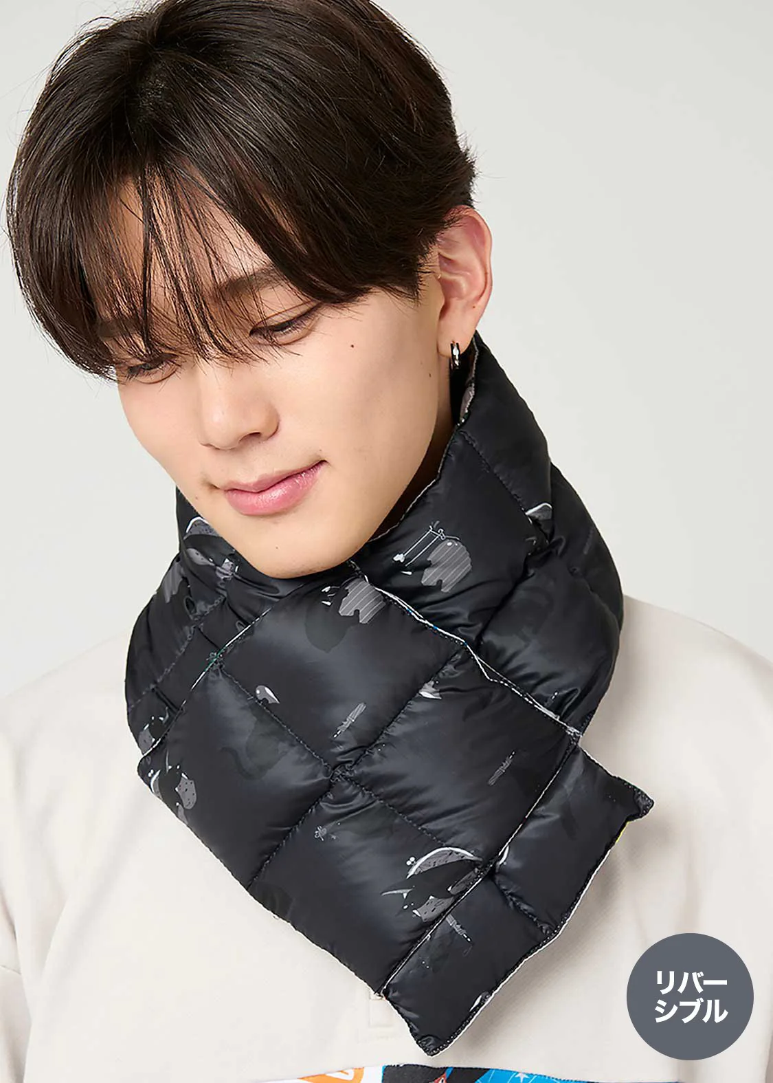 Yusuke Nakamura Down Muffler (Yusuke Nakamura_graniph pattern) - Image 7