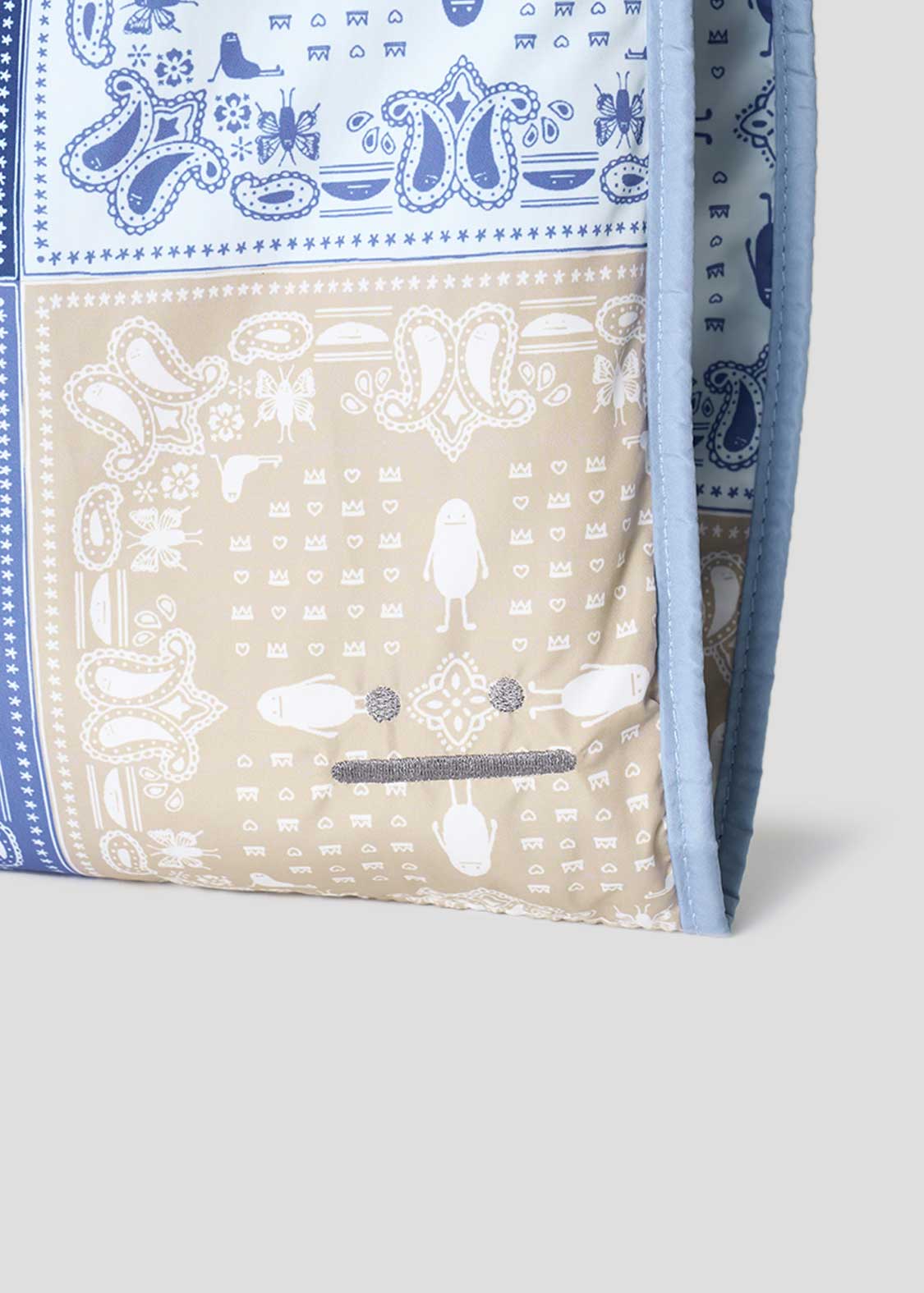 Paisley Beautiful Shadow B | Paisley Tote Bag - Image 4