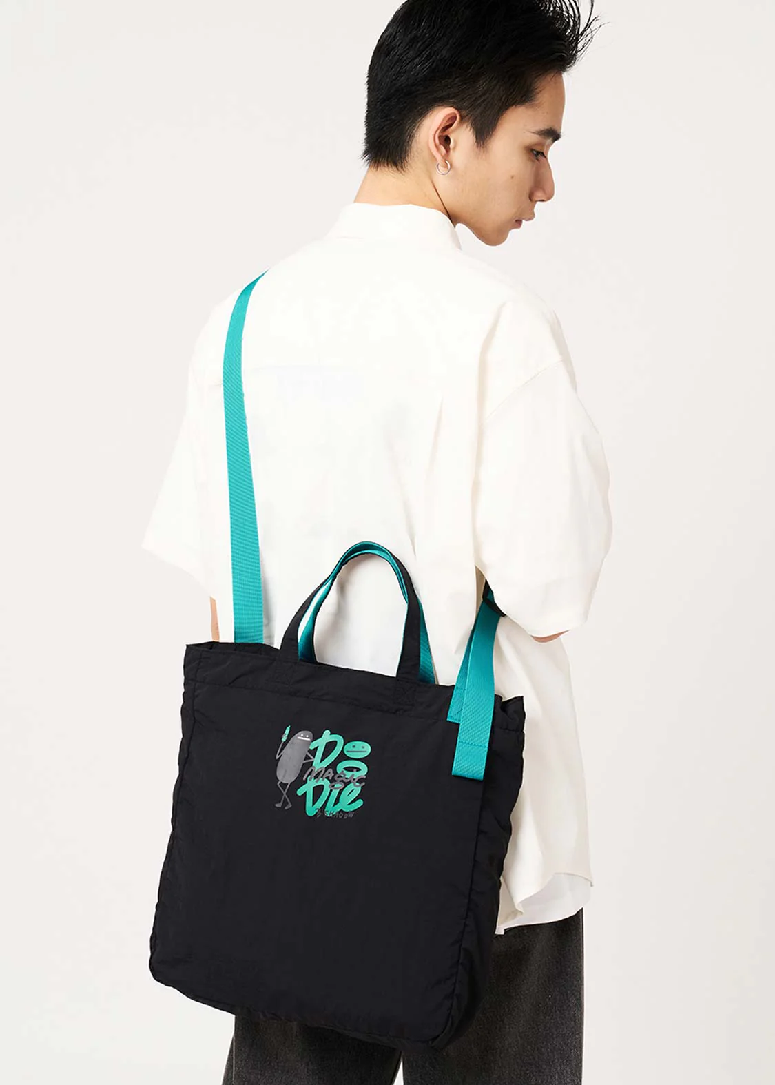 Magic Paint Beautiful Shadow | 2-Way Tote Bag - Image 7