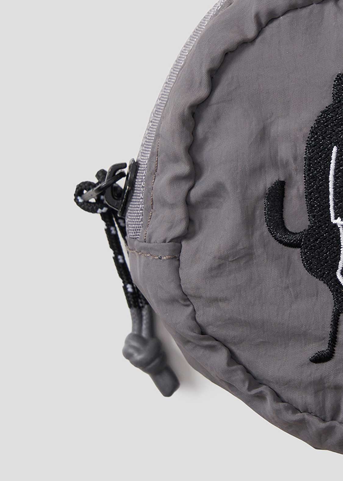 Circle Pouch (Nekokaburi Beautiful Shadow) - Image 6