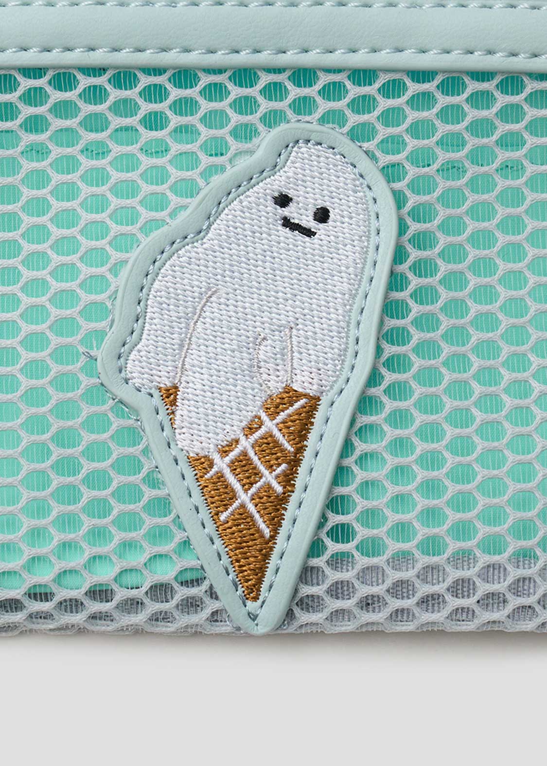 Icebonne B | Mesh Flat Pouch - Image 4