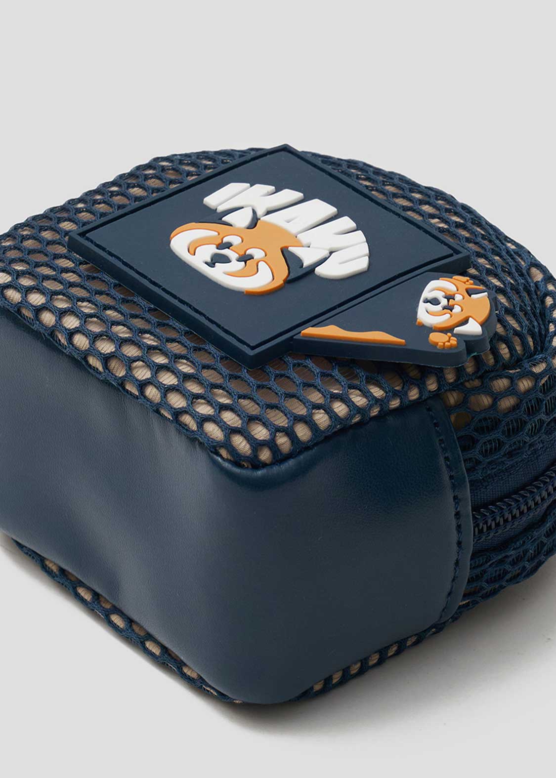 Ikaku B | Mesh Square Pouch - Image 10