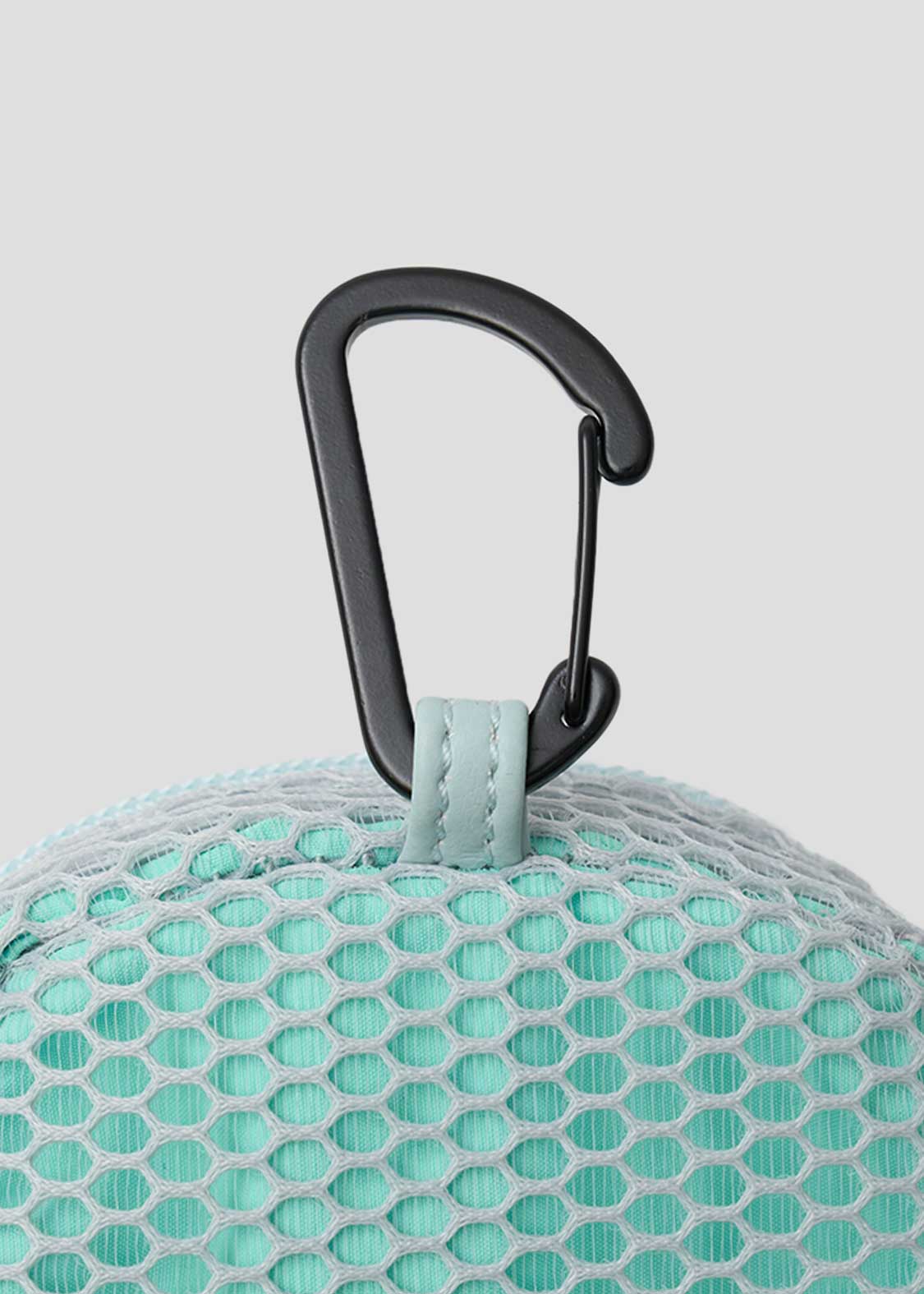 Icebonne B | Mesh Square Pouch - Image 5