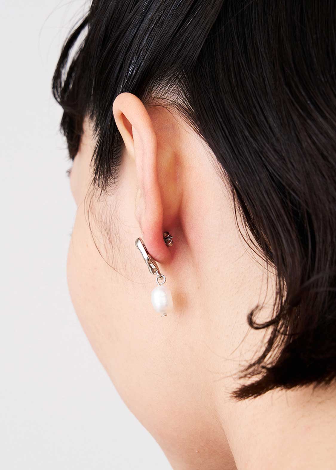 Beautiful Shadow Zoom D | Single Baroque Pearl Earrings - Image 10
