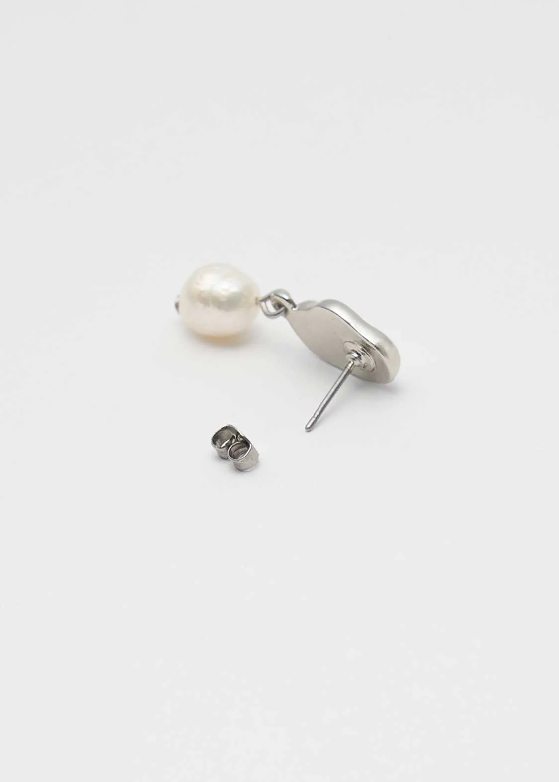 Beautiful Shadow Zoom D | Single Baroque Pearl Earrings - Image 4