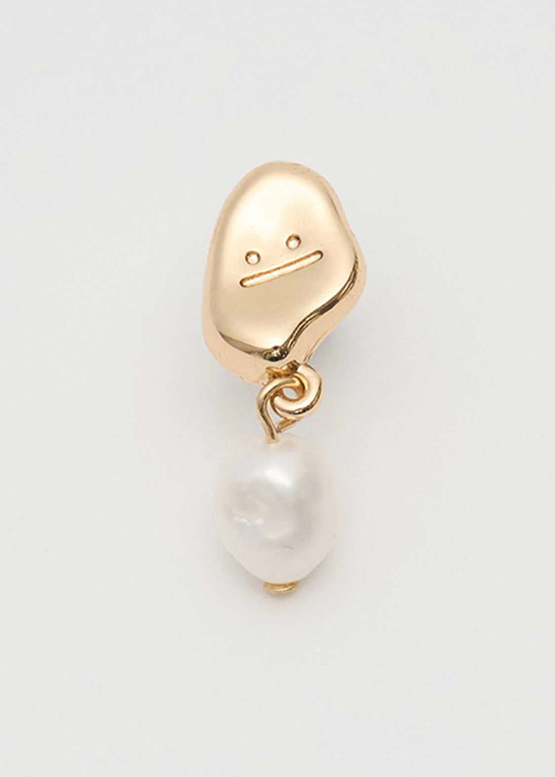 Beautiful Shadow Zoom C | Single Baroque Pearl Earrings - Image 5