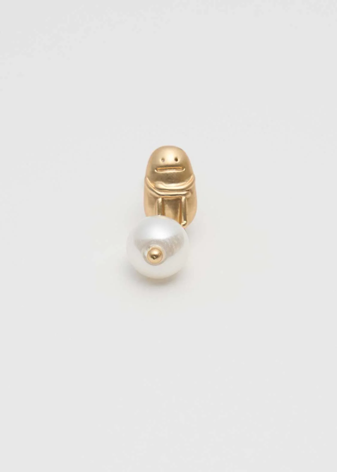 Beautiful Shadow B | Pearl Earrings - Image 2