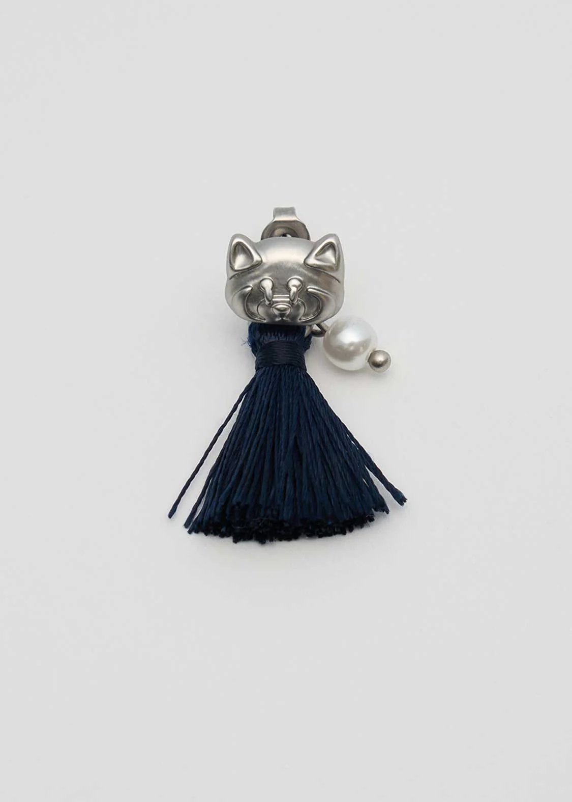 Ikaku B | Pearl Earrings - Image 2