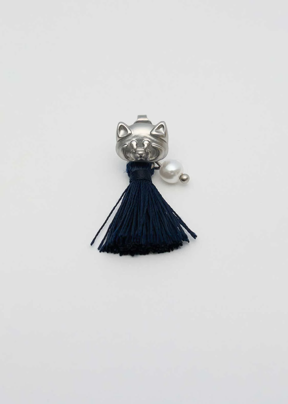 Ikaku B | Pearl Earrings - Image 3